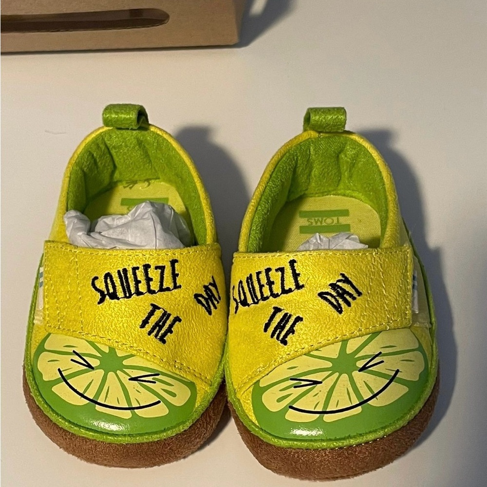 Toms‎ pinto baby crib shoes